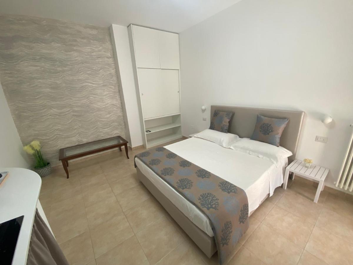 Casa Fiorita Bed and Breakfast Βιέστε Εξωτερικό φωτογραφία
